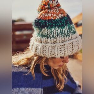 Free People Ivory and Teal Chunkie Knit Beanie
